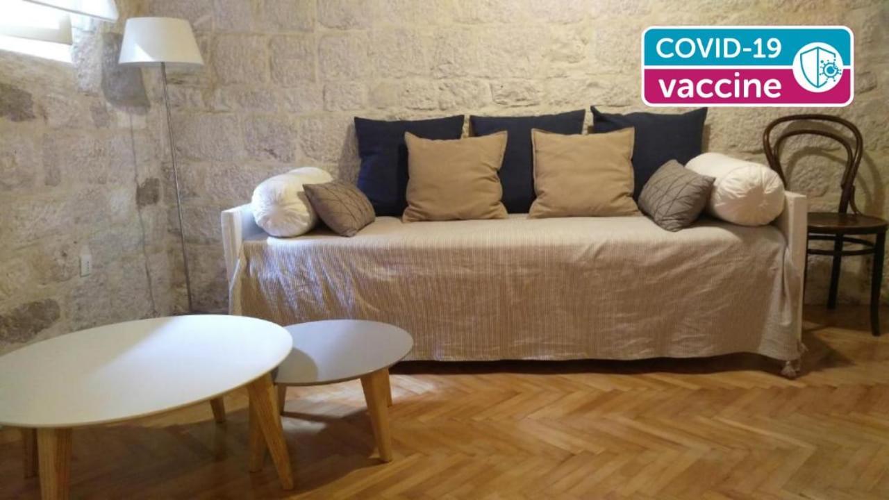 Rooms Livia Trogir Luaran gambar