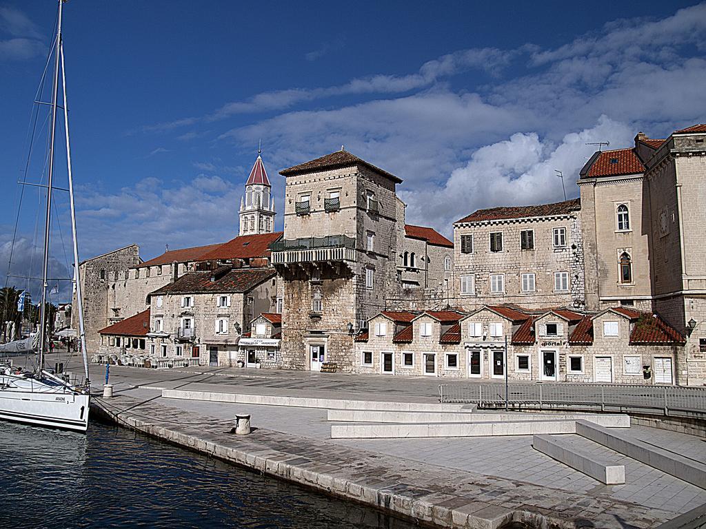 Rooms Livia Trogir Luaran gambar