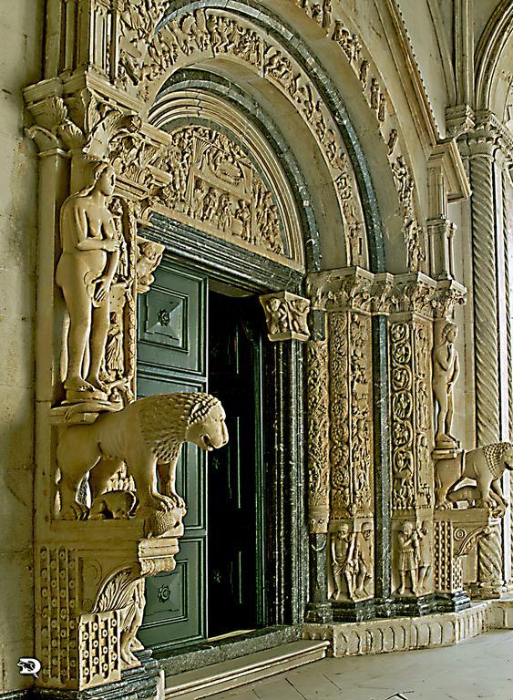 Rooms Livia Trogir Luaran gambar