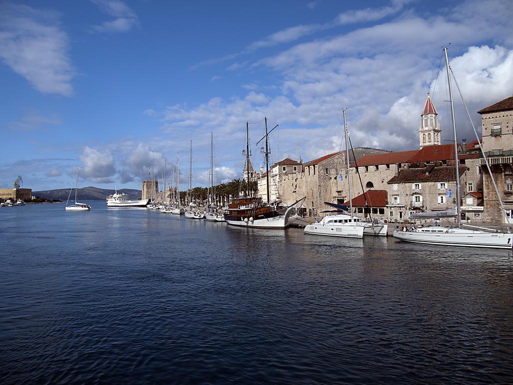 Rooms Livia Trogir Luaran gambar