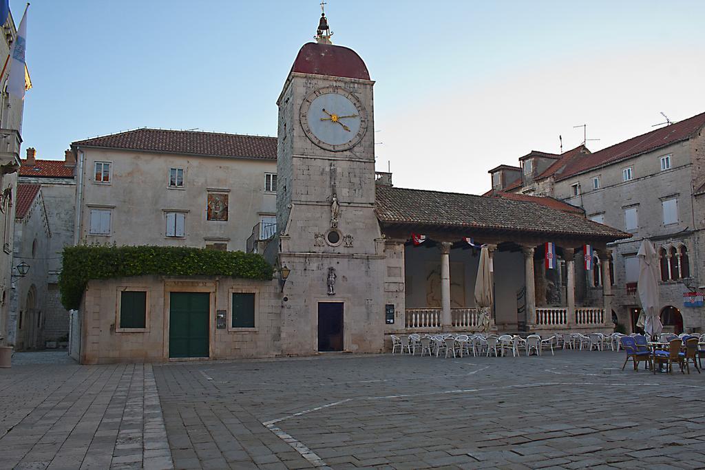Rooms Livia Trogir Luaran gambar