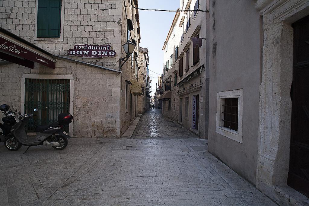 Rooms Livia Trogir Luaran gambar