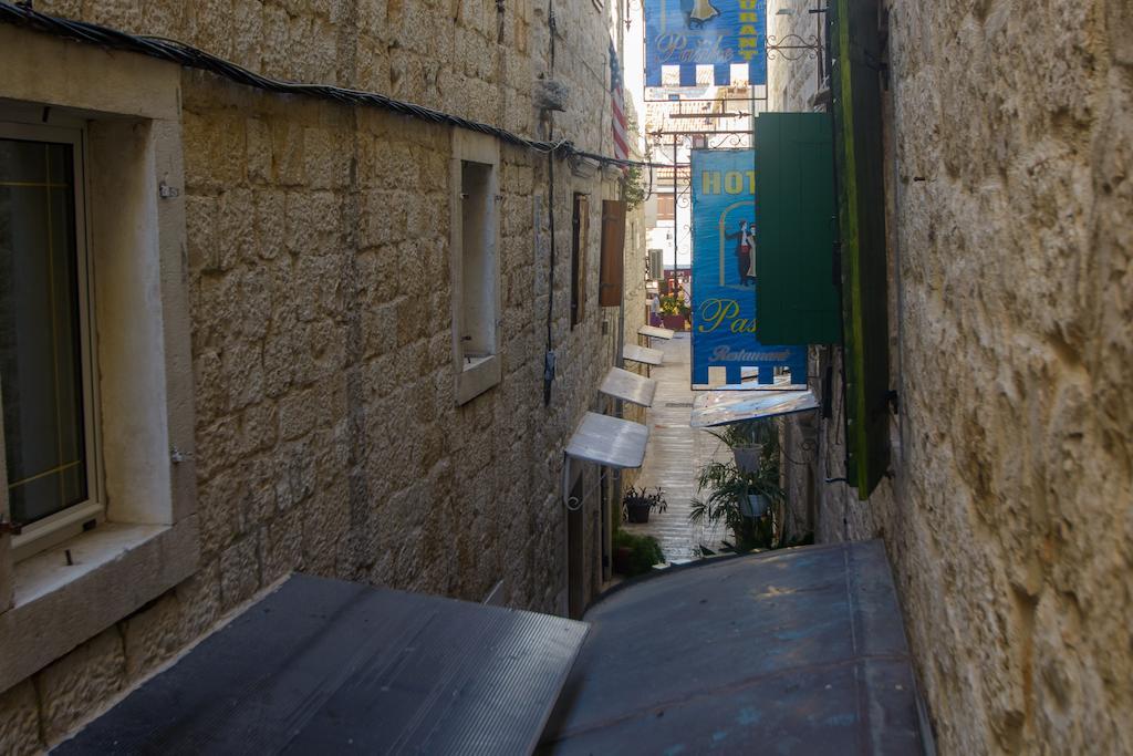 Rooms Livia Trogir Bilik gambar